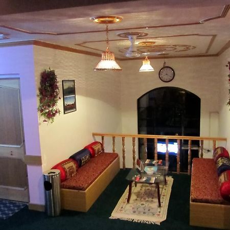 Royal Star Inn Srinagar  Ngoại thất bức ảnh
