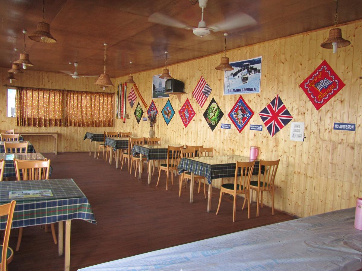 Royal Star Inn Srinagar  Ngoại thất bức ảnh