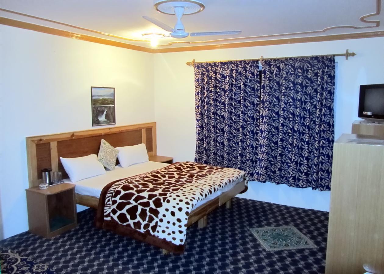 Royal Star Inn Srinagar  Ngoại thất bức ảnh