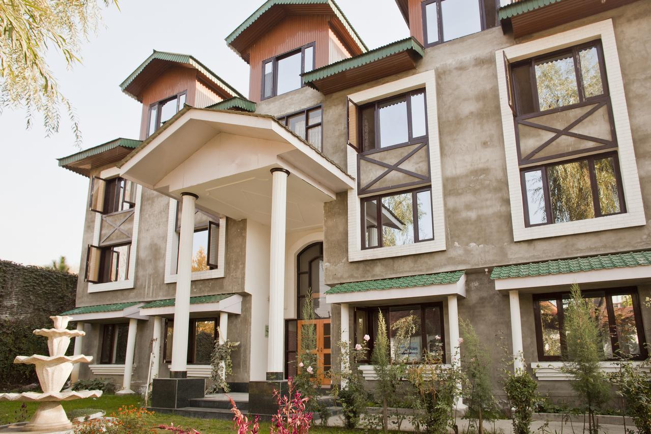 Royal Star Inn Srinagar  Ngoại thất bức ảnh